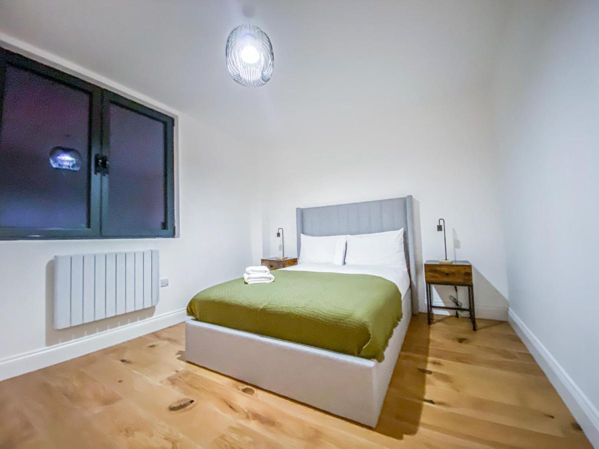 2 Bedroom City Centre Apartment With Parking Bedford Exteriér fotografie