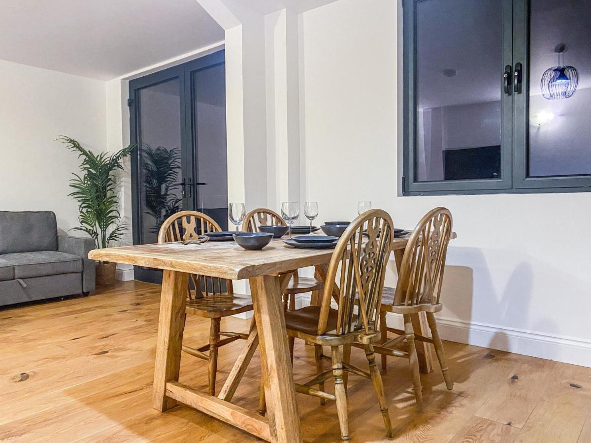 2 Bedroom City Centre Apartment With Parking Bedford Exteriér fotografie